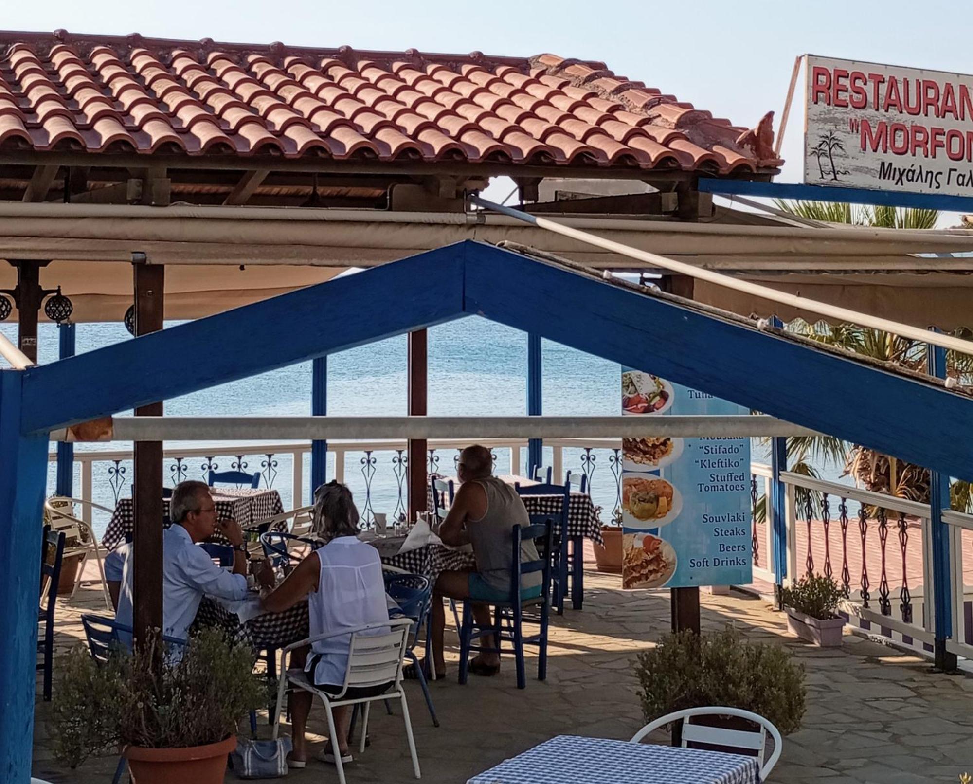 Svetlana & Michalis Oasis Hotel Agia Marina  Bagian luar foto